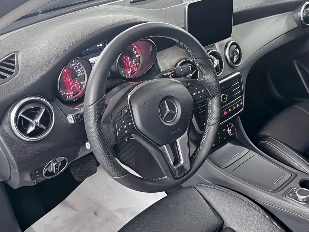 Mercedes-Benz GLA 2016 — фото 7
