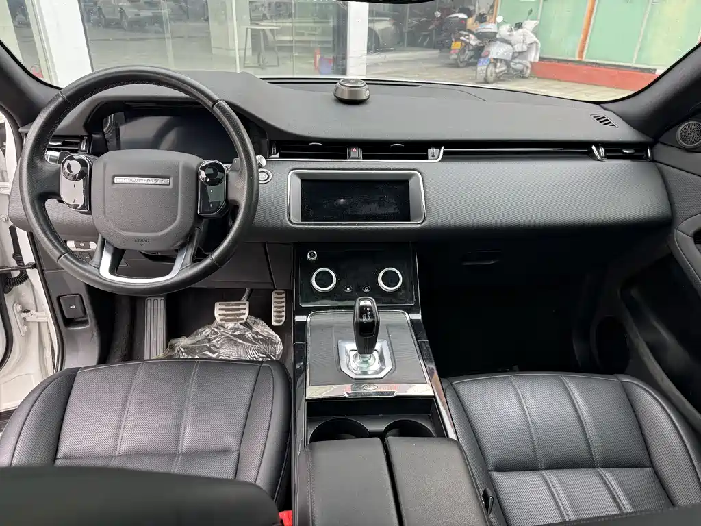 Land Rover Evoque 2019 — фото 10