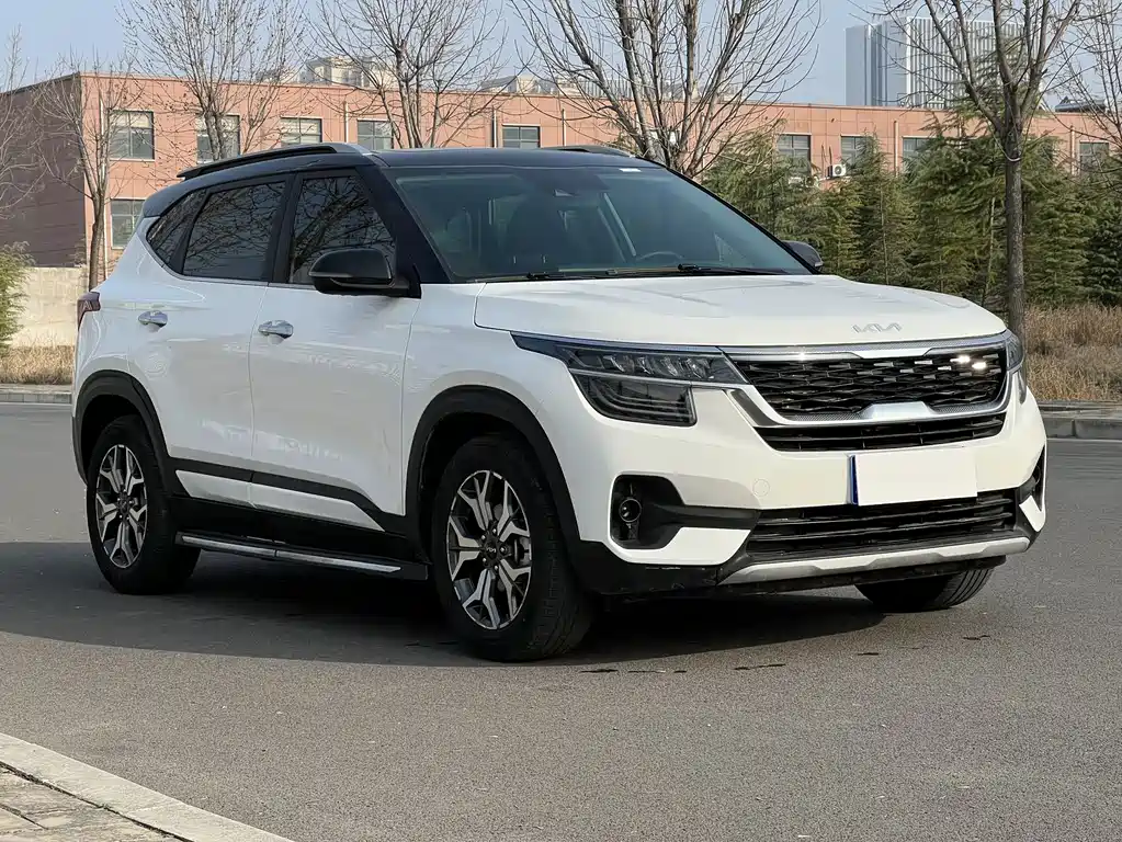 Kia KX3 2022 — фото 1