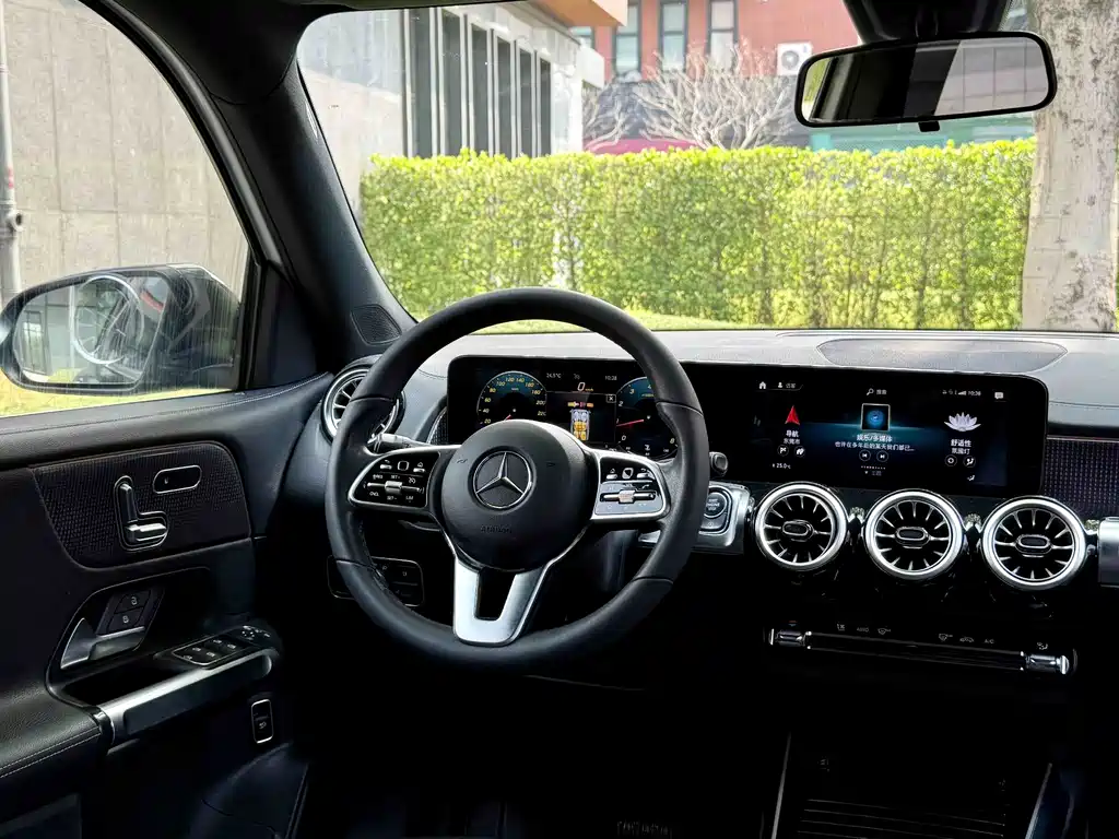Mercedes-Benz GLB 2021 — фото 16