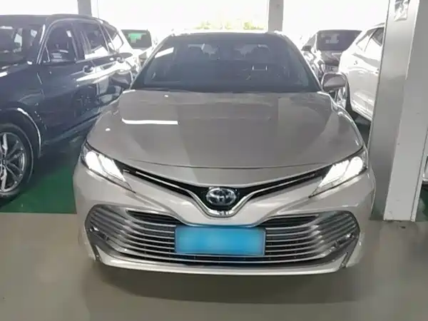 Toyota Camry 2019