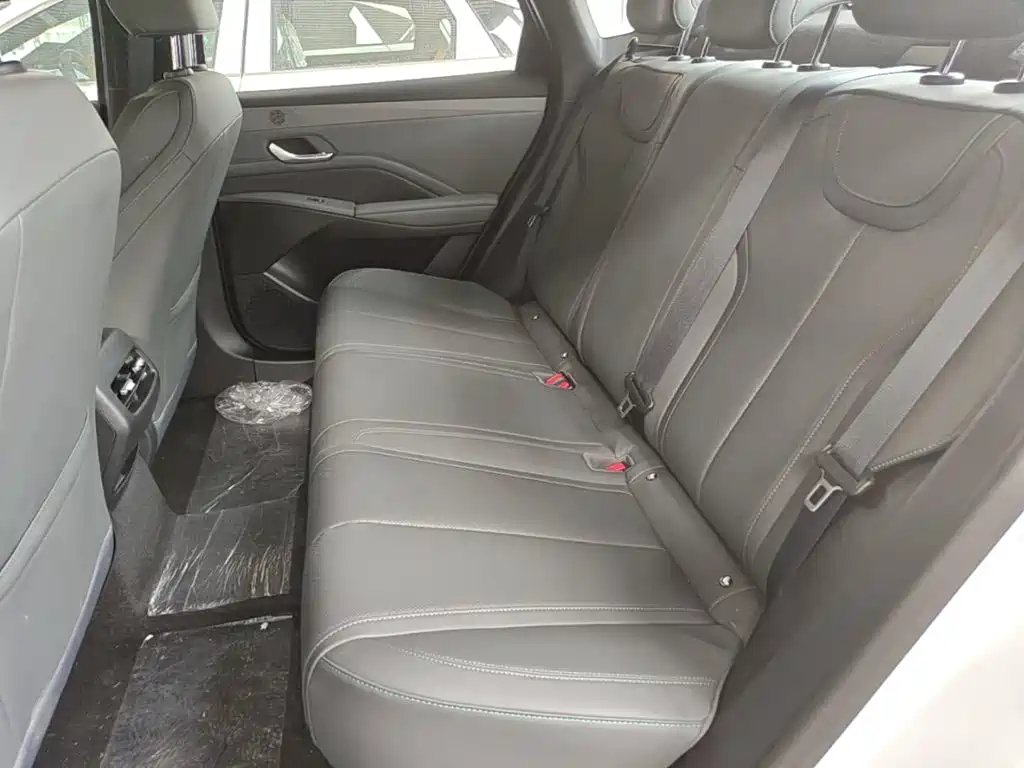 BYD Qin PLUS 2025 — фото 17