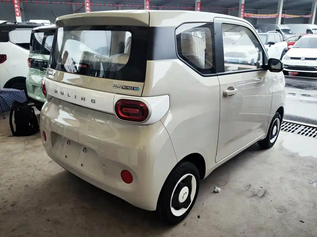 Wuling Hongguang MINIEV 2025