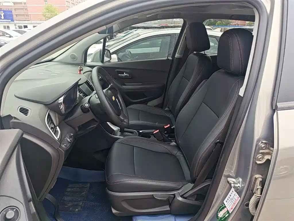 Chevrolet Trax 2018 — фото 15