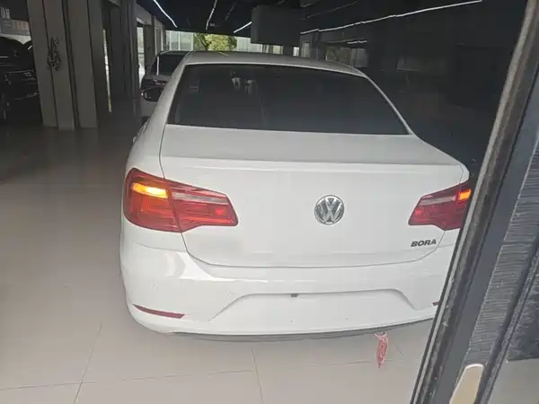 Volkswagen Bora 2014