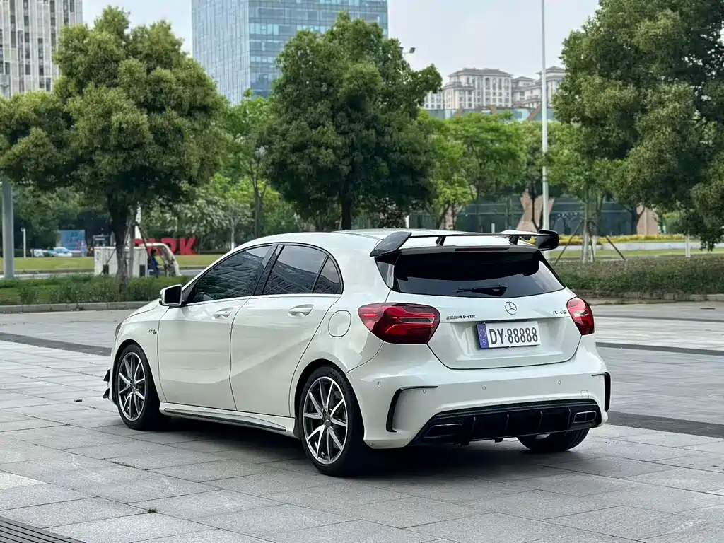 Mercedes-Benz A-Class AMG 2017 — фото 9