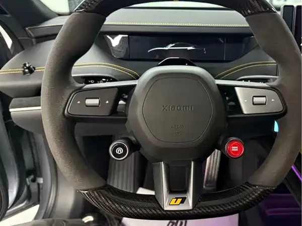 Xiaomi SU7 Ultra 2025
