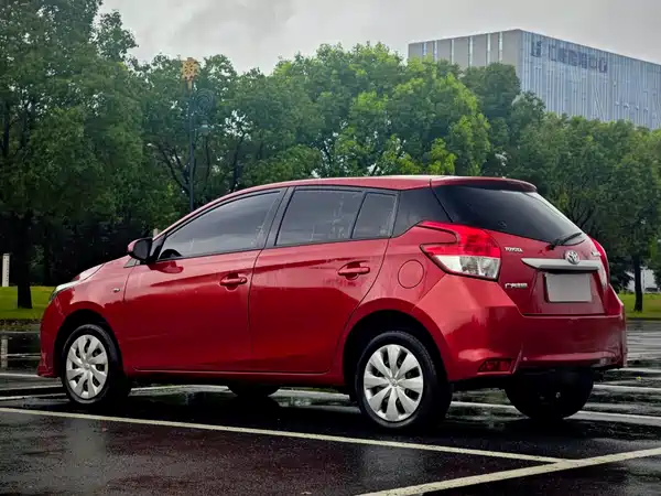 Toyota Yaris L 2016