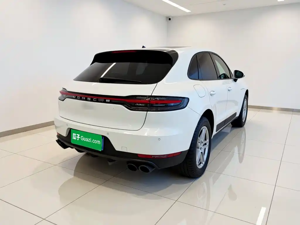 Porsche Macan 2020 — фото 6