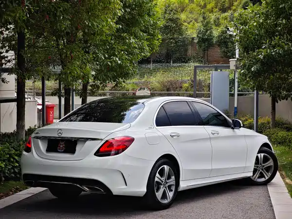 Mercedes-Benz C-Class 2019