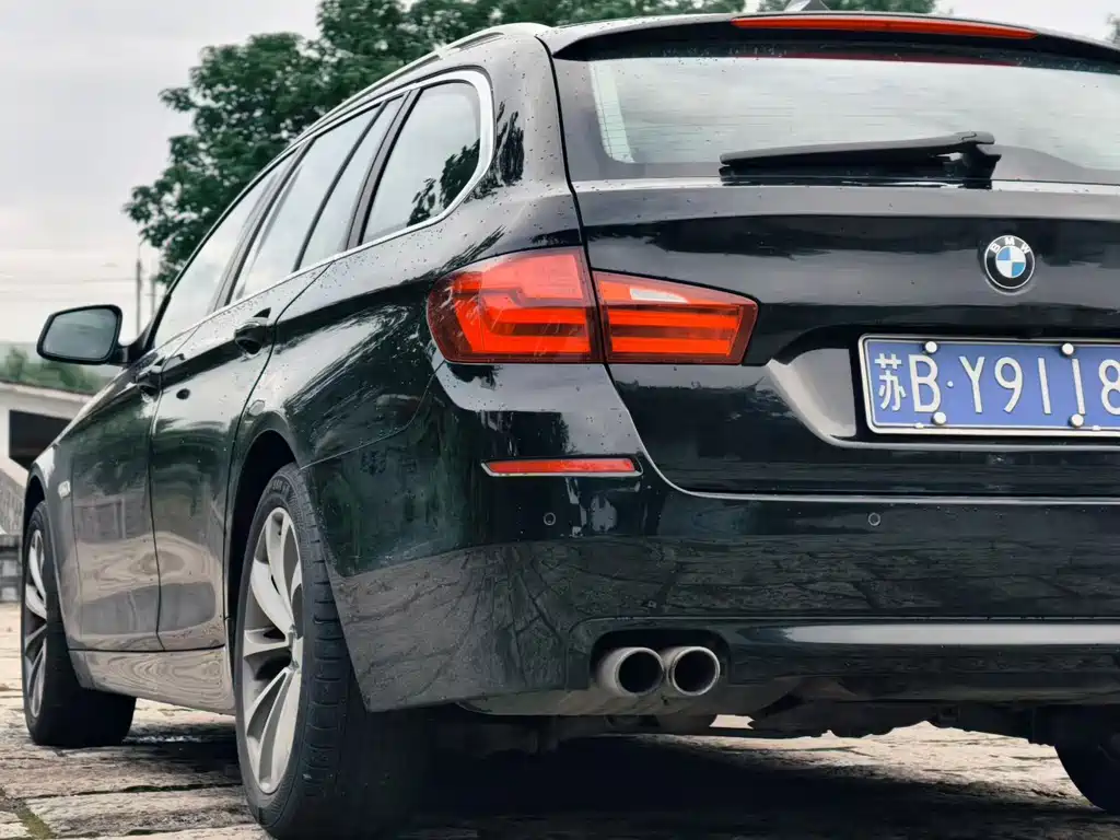 BMW 5 Series 2012