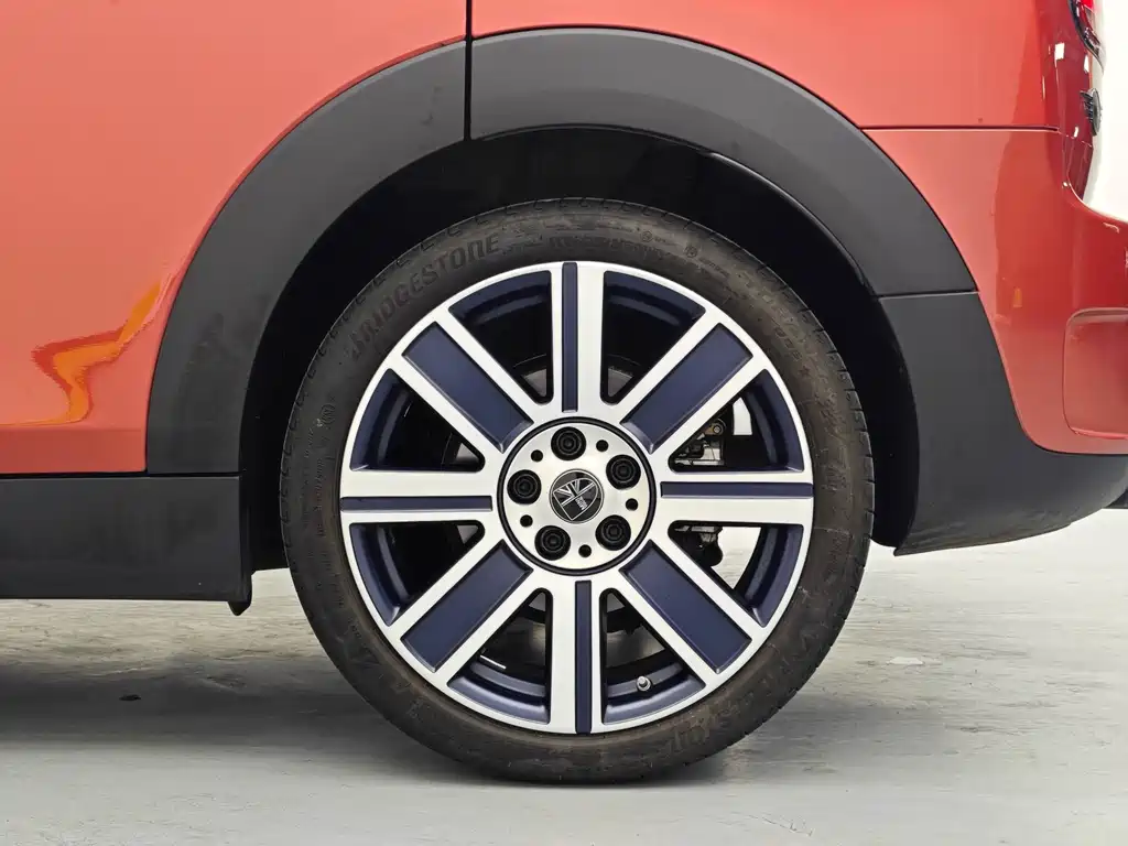MINI Clubman 2023 — фото 15