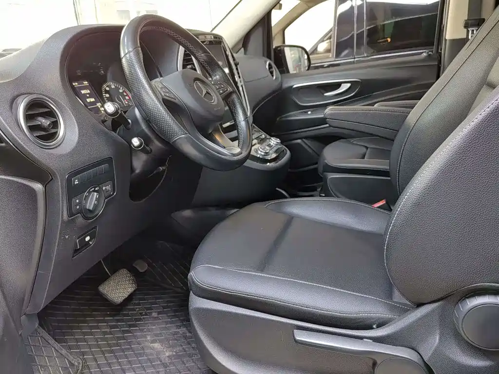 Mercedes-Benz Vito 2020 — фото 12