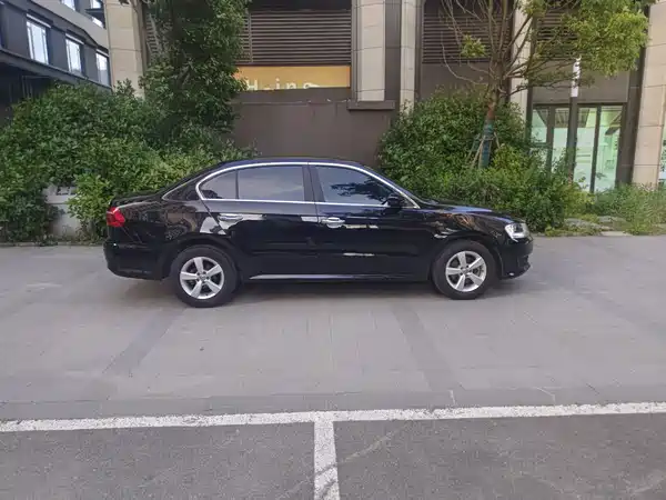 Volkswagen Lavida 2015