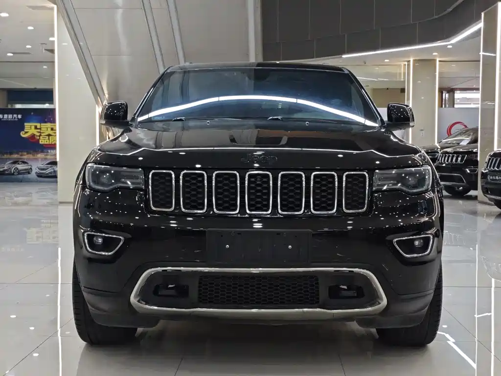 Jeep Grand Cherokee 2019 — фото 2