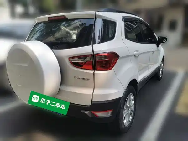 Ford EcoSport 2015