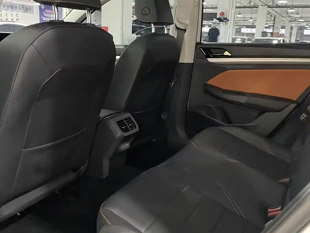 Volkswagen Bora 2023