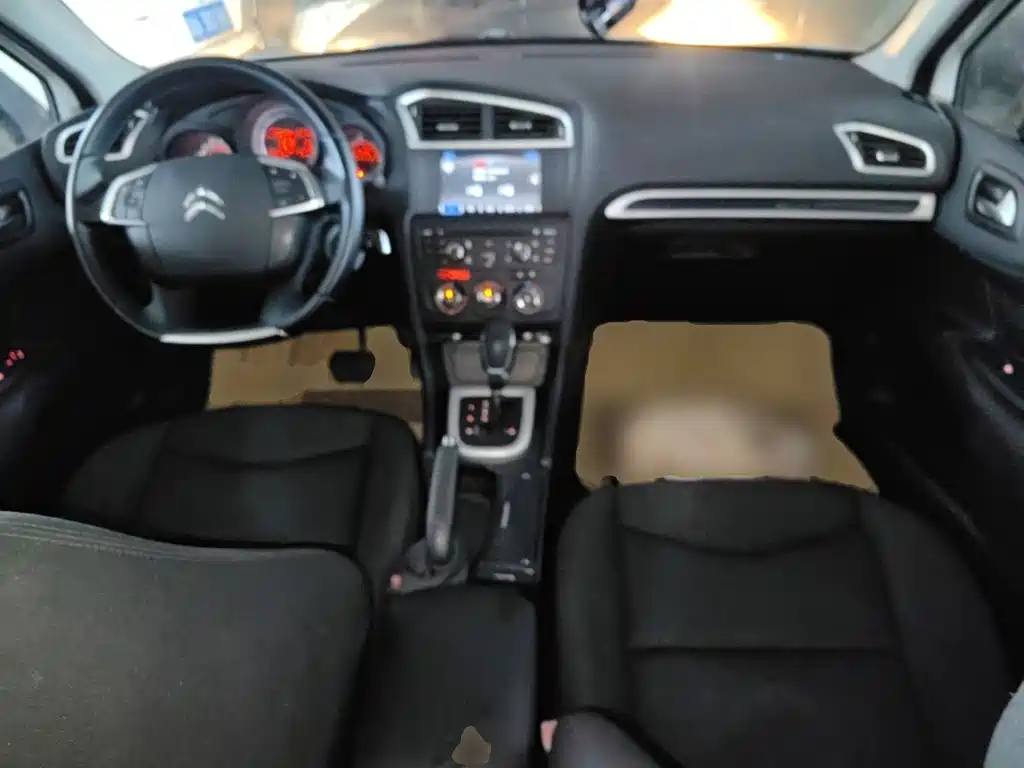 Citroën C4L 2015 — фото 10