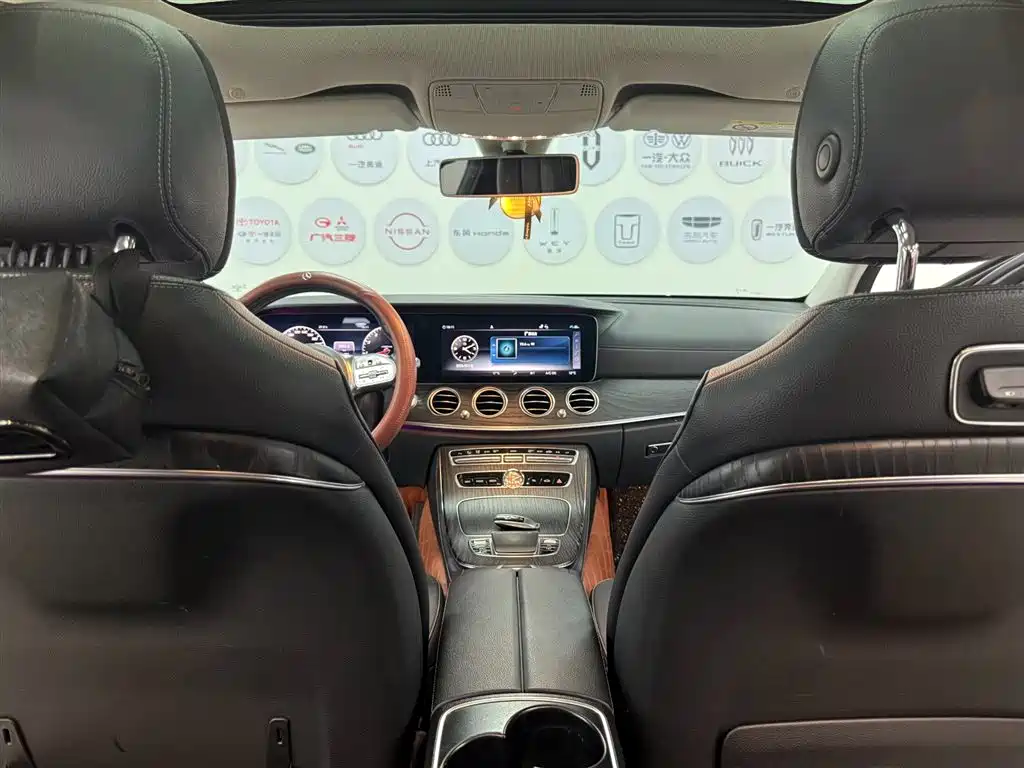 Mercedes-Benz E-Class 2020 — фото 10