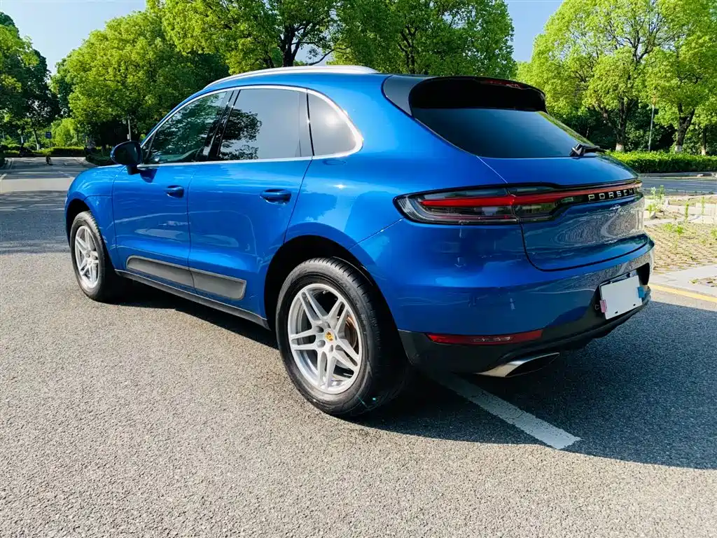 Porsche Macan 2021 — фото 21