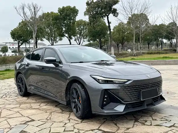 Changan UNI-V 2022