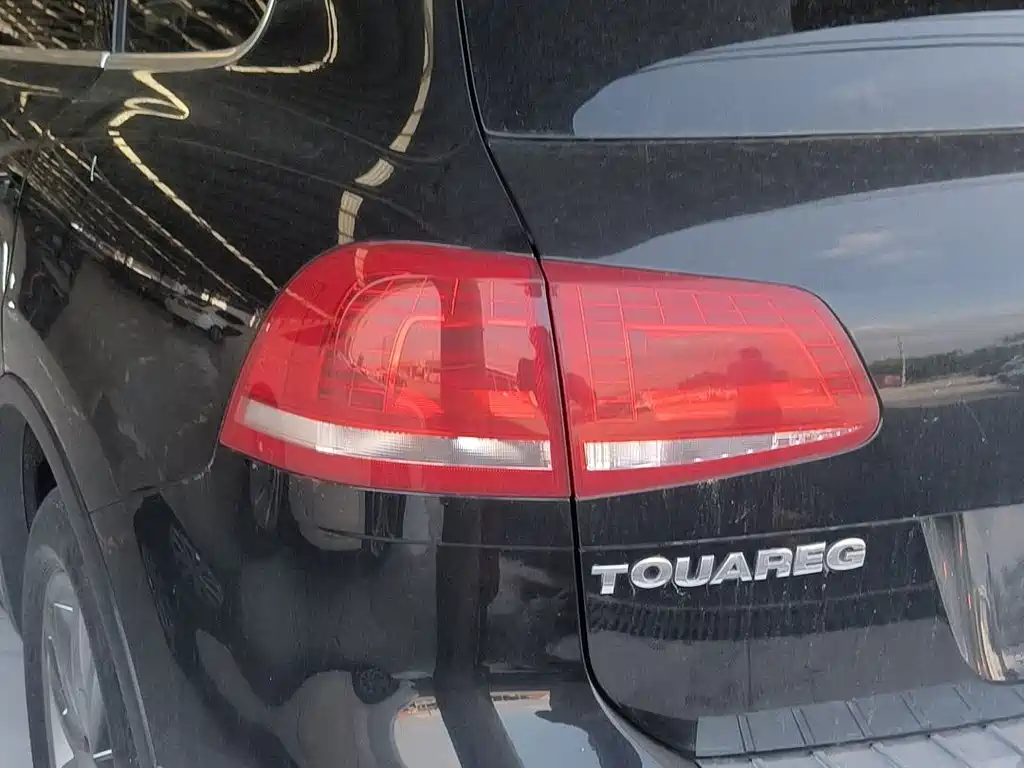 Volkswagen Touareg 2018 — фото 15