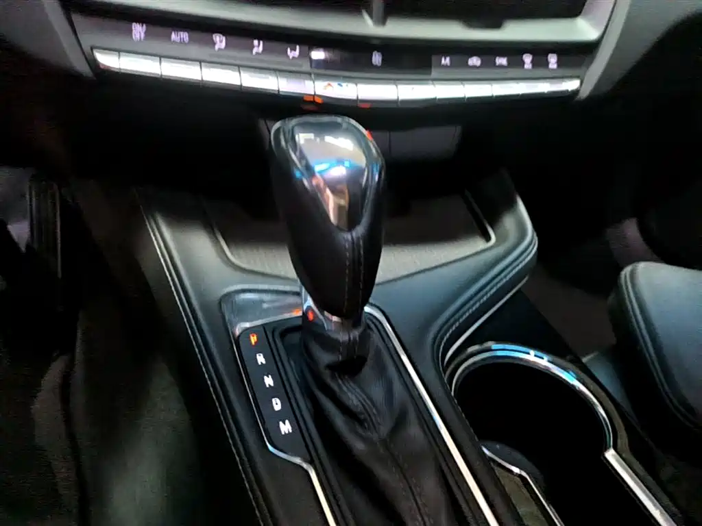 Cadillac CT4 2021 — фото 10