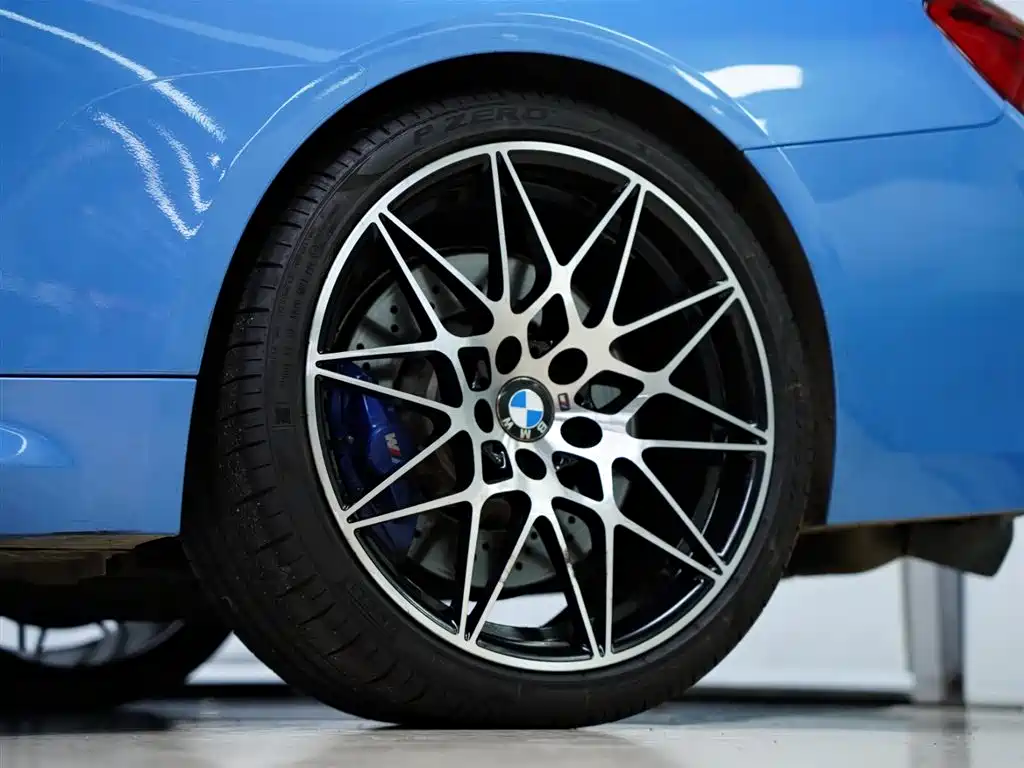 BMW M4 2018 — фото 22