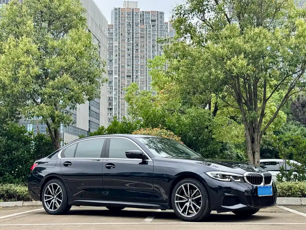 BMW 3 Series 2022