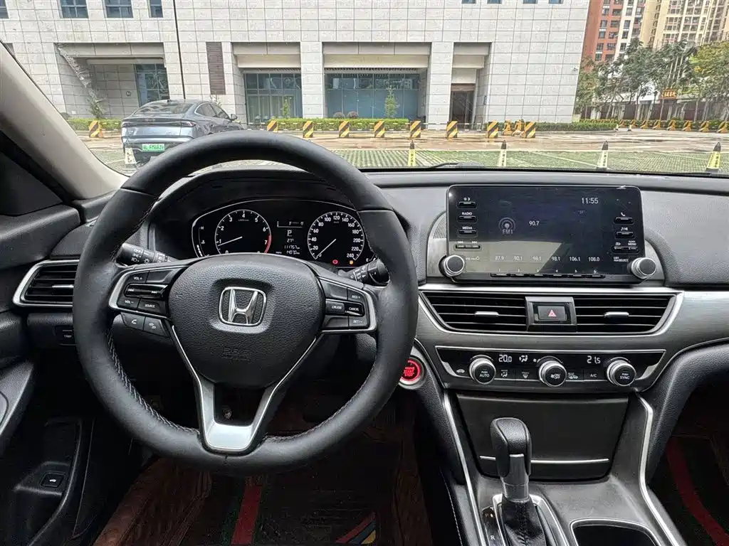 Honda Accord 2021 — фото 8