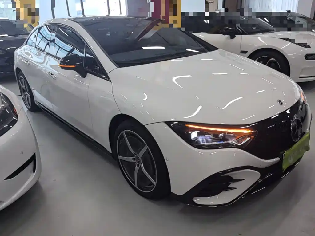 Mercedes-Benz EQE 2025