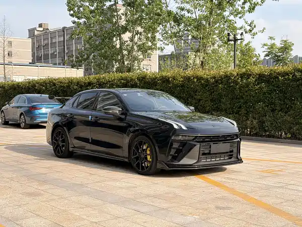 Lynk & Co 03 2023