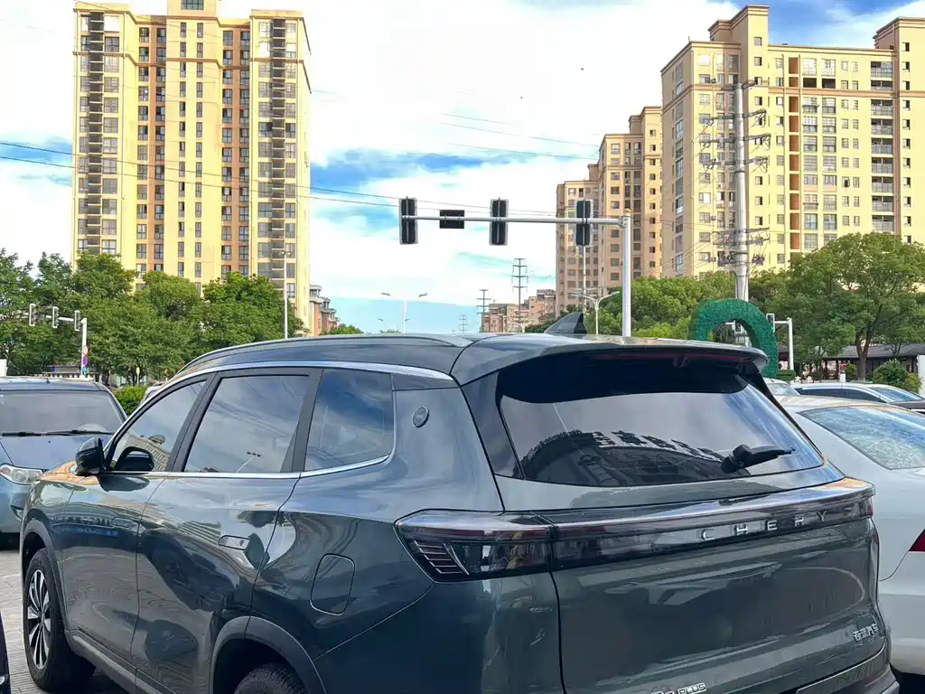 Chery Tiggo 8 PLUS 2025 — фото 8
