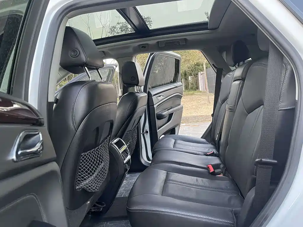 Cadillac SRX 2014 — фото 7
