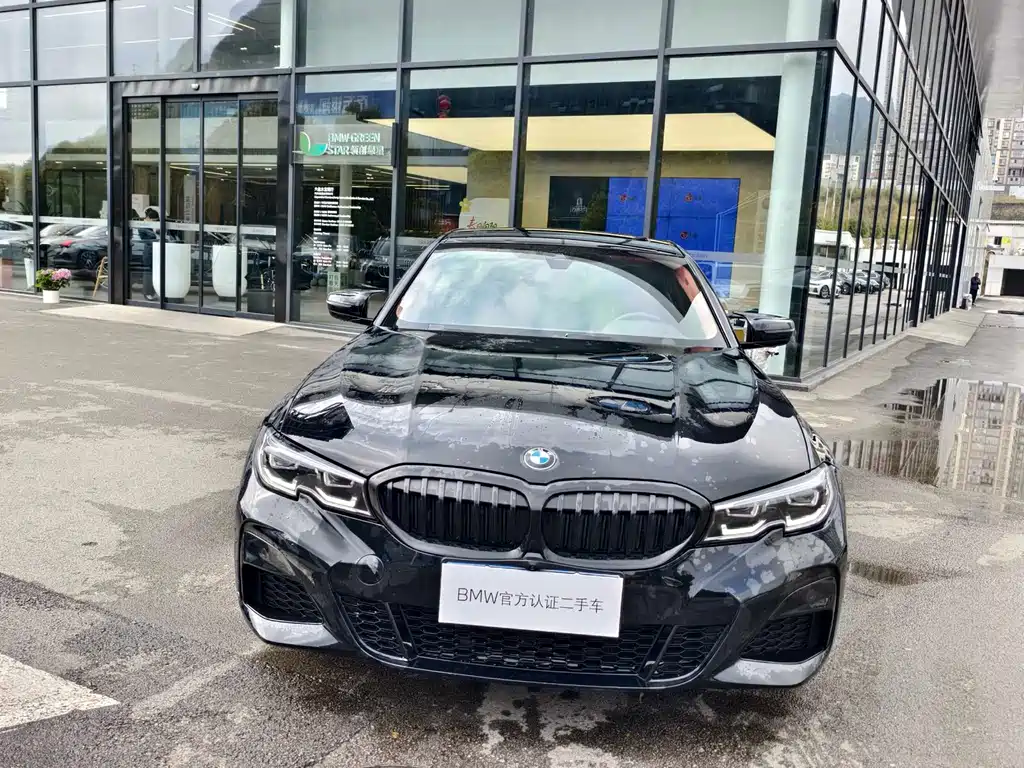BMW 3 Series 2021