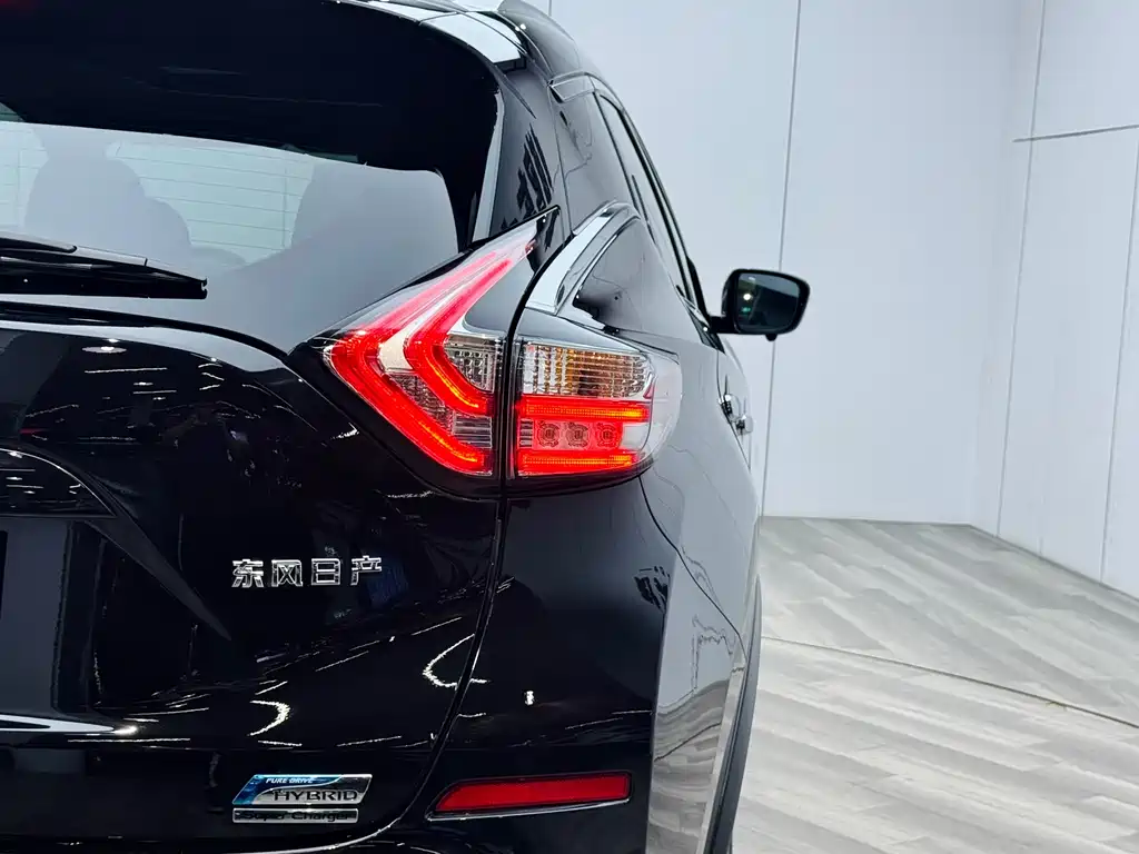 Nissan Murano 2018 — фото 29