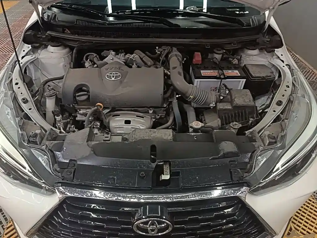 Toyota Yaris L 2023 — фото 20