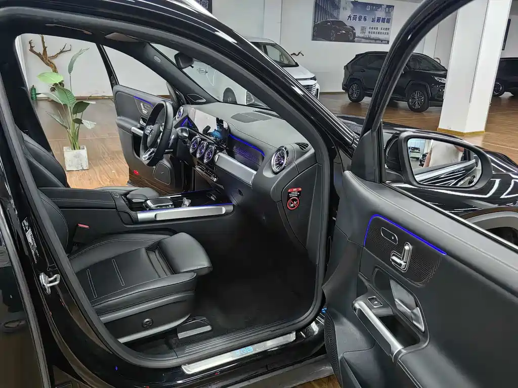 Mercedes-Benz EQB 2022 — фото 14