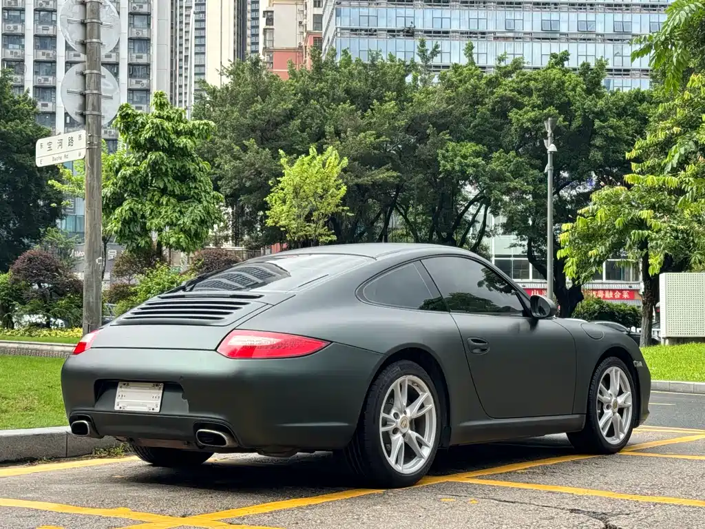 Porsche 911 2010 — фото 18