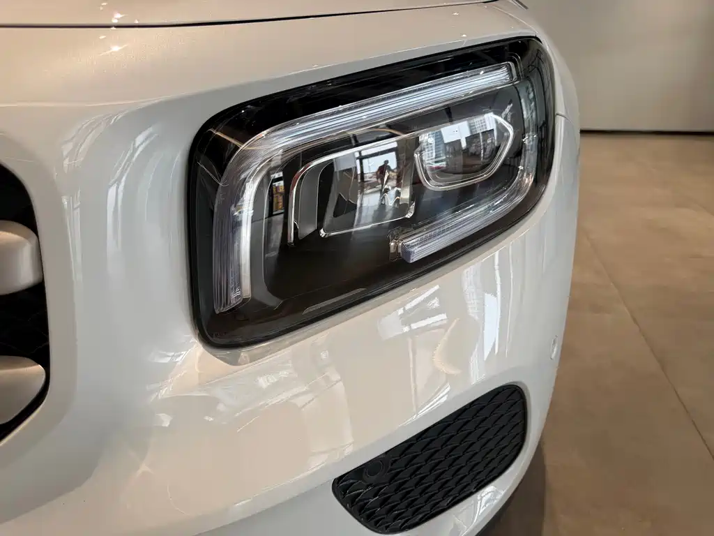Mercedes-Benz GLB 2020 — фото 11