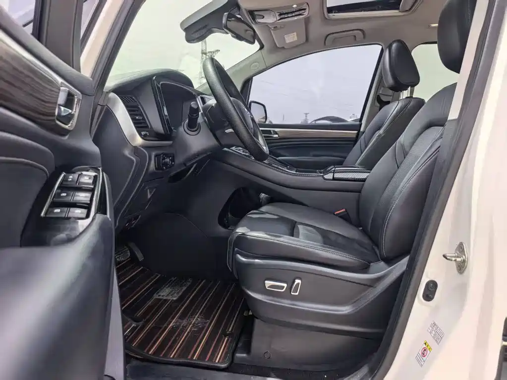 GAC Motor Trumpchi M8 2021 — фото 7