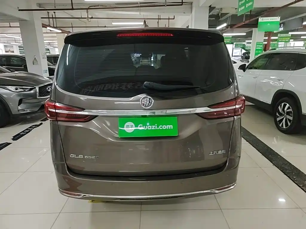 Buick GL8 2023