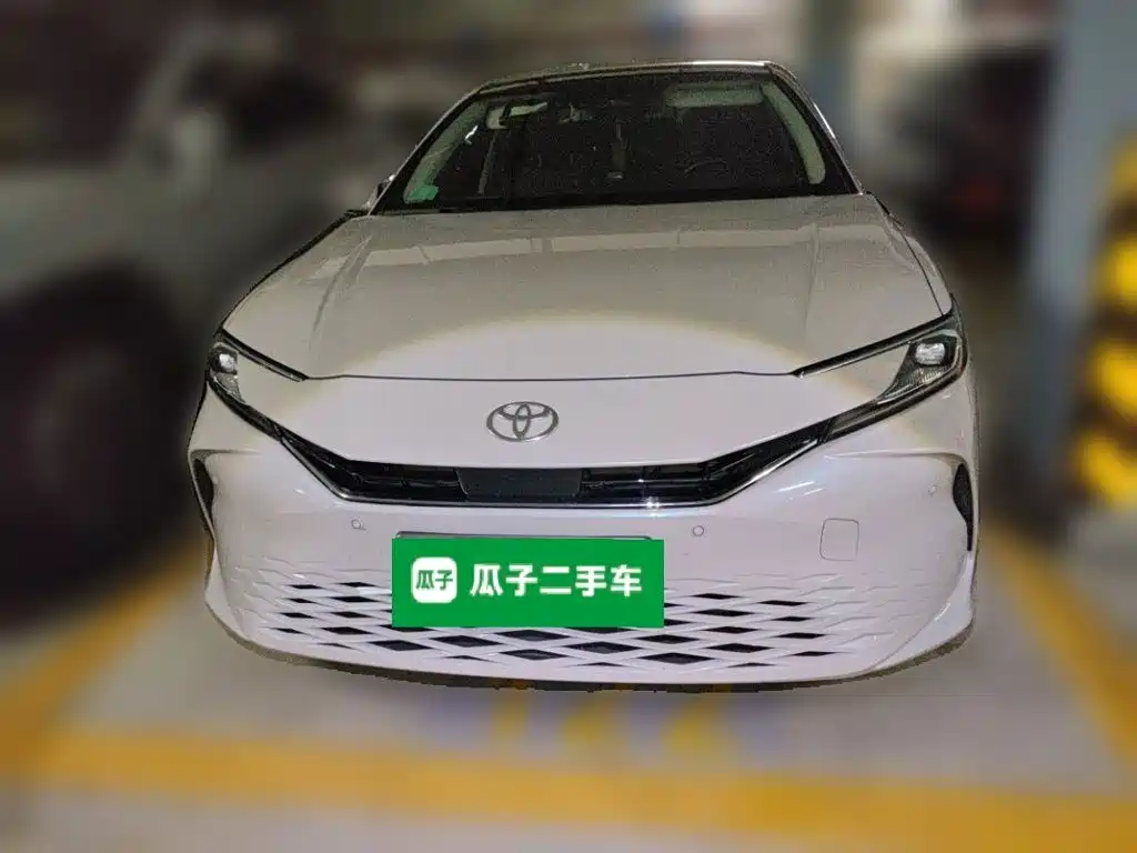 Toyota Camry 2024 — фото 24