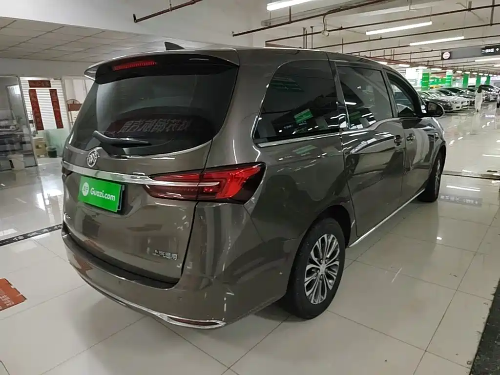 Buick GL8 2023