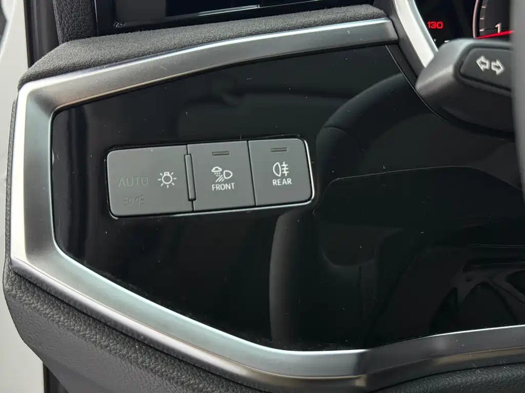 Audi Q3 2025 — фото 16