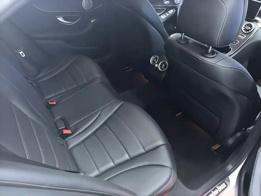Mercedes-Benz C-Class 2016 — фото 10