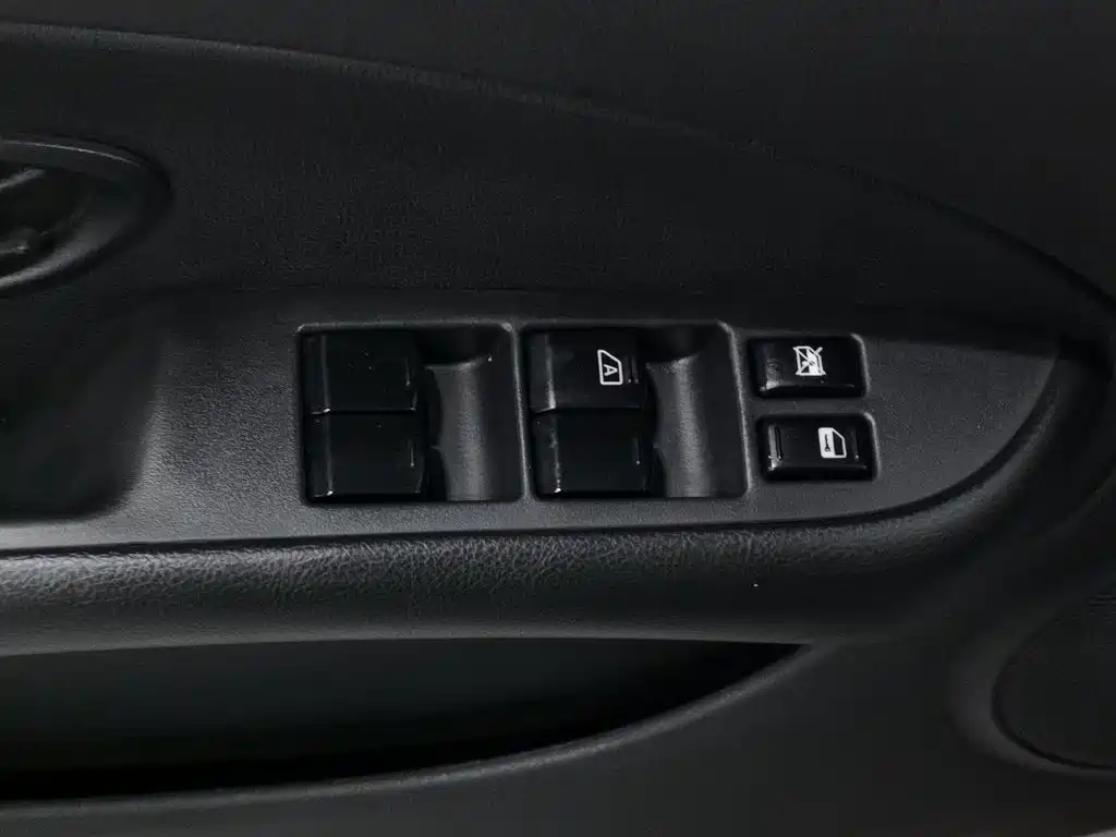 Nissan Sylphy 2019 — фото 9
