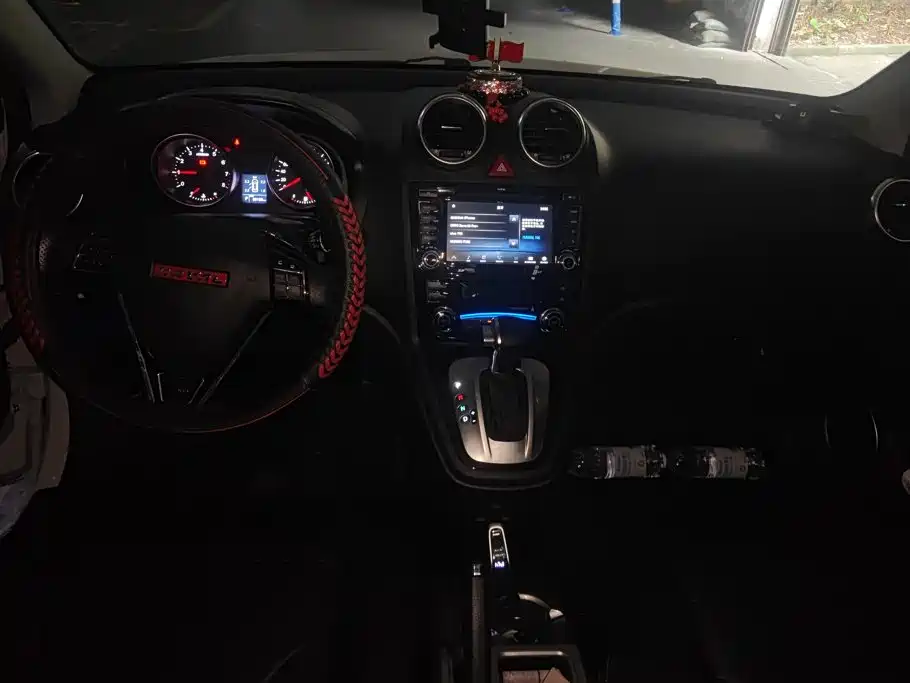 Haval H6 2014 — фото 12