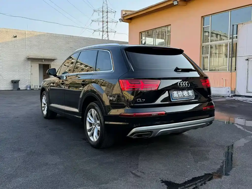 Audi Q7 2018 — фото 4