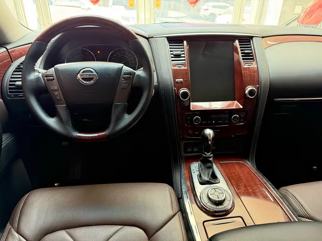 Nissan Patrol 2019 — фото 10